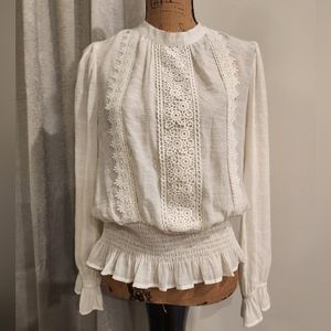 E&M IVORY BLOUSE SIZE XL(juniors)